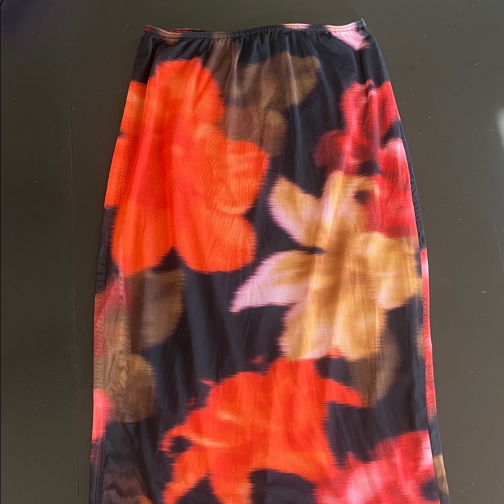 PrettyLittleThing Multicolor Floral Set - Picture 6 of 7